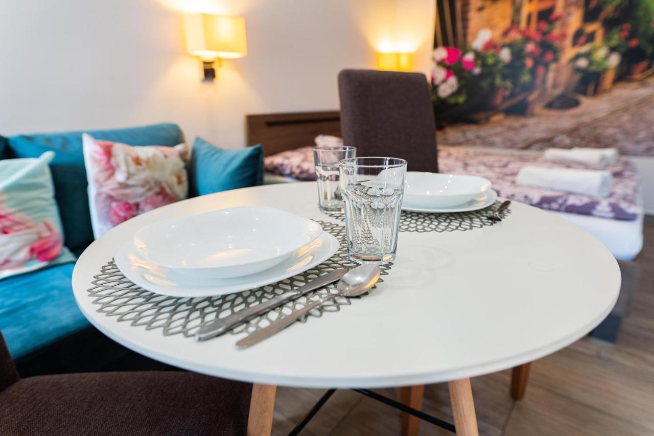 Allium Apartment Makó Buitenkant foto
