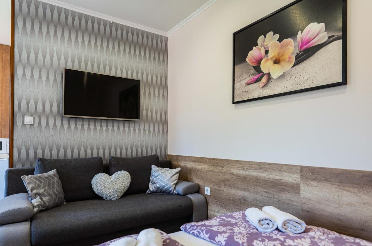 Allium Apartment Makó Buitenkant foto