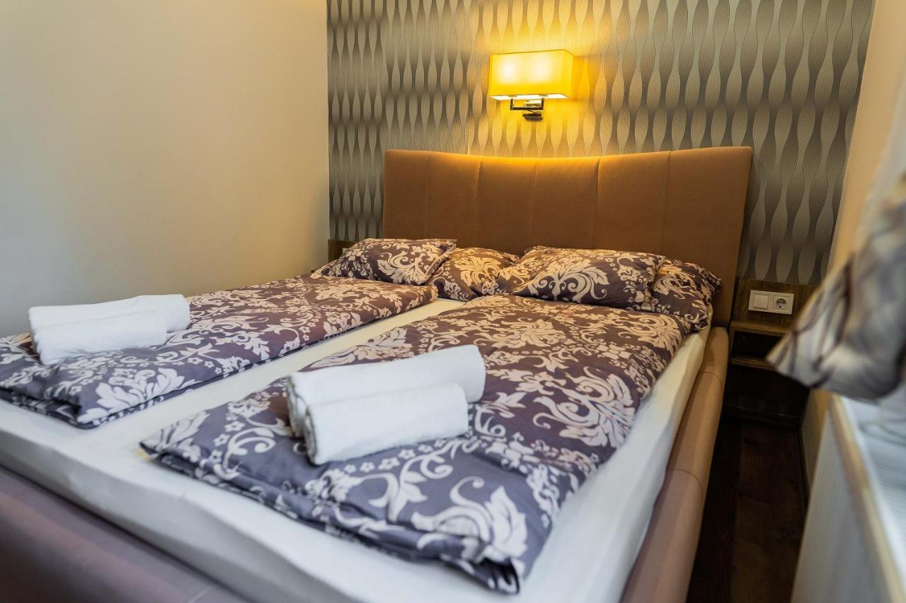 Allium Apartment Makó Buitenkant foto